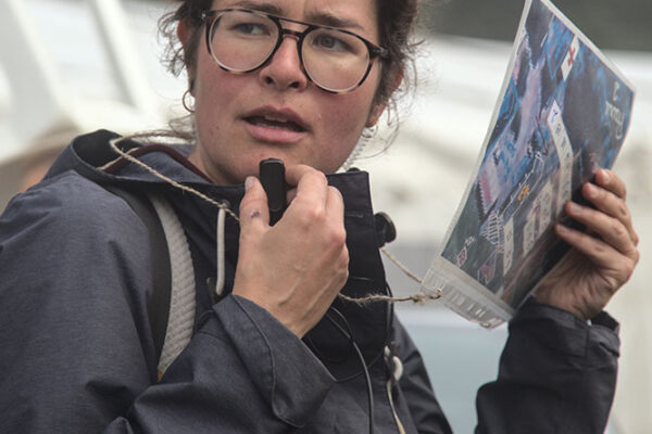 Manon en mode Hunger games pour placer les exposants