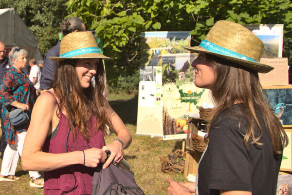 bénévoles avec le sourire à la FDLJ