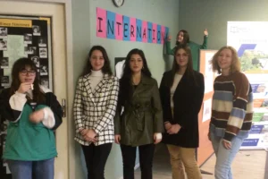 Des étudiantes du lycée Saint-Thomas d'Aquin, labellisé E3D